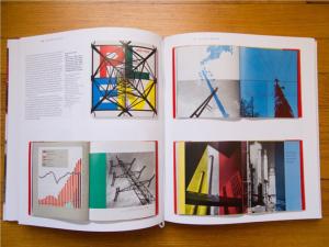 THE DUTCH PHOTOBOOK. A Thematic Selection from 1945 Onwards - 	Frits Gierstberg et Rik Suermondt