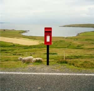 [PARR] REMOTE SCOTTTISH POSTBOXES. The Postcards Book - Martin Parr (12 cartes postales)